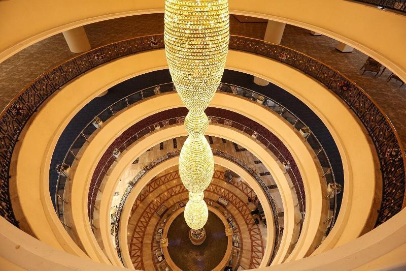 Tolip El Forsan Hotel Ismailía Exterior foto The spiral staircase